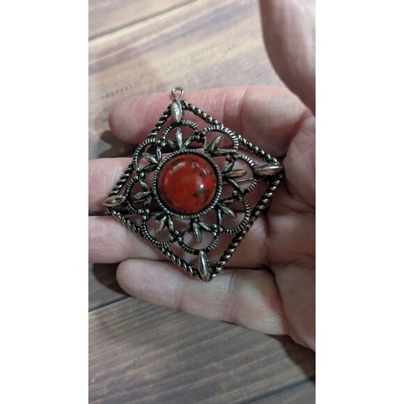 Sarah Coventry Red Cabochon Vintage Brooch Pendant Ornate Filigree Square Design - Picture 3 of 7